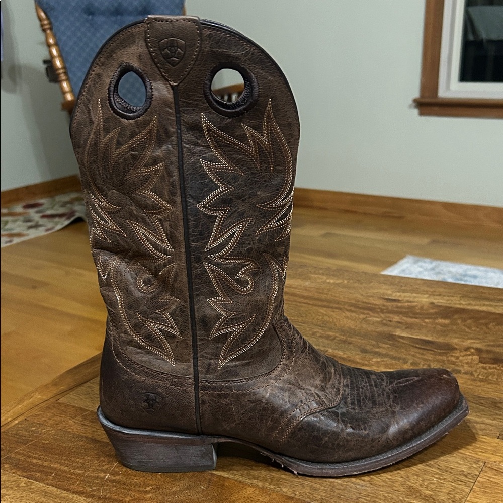 Ariat Circuit Striker Western Boot size 9 EE (wide)